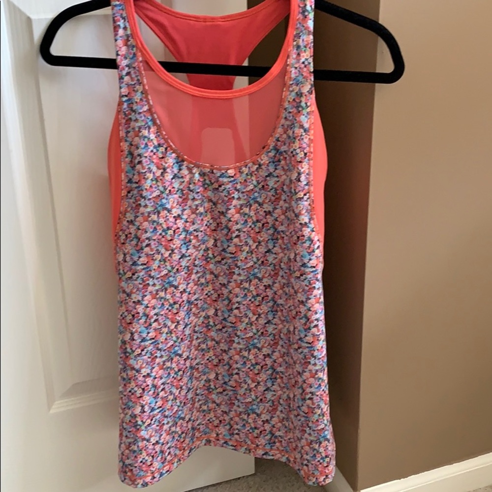 EUC Lululemon workout tank size 12